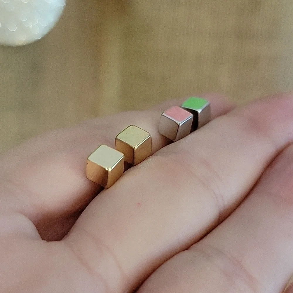 CLASSIC CUBE STUD EARRINGS, Choice of Color